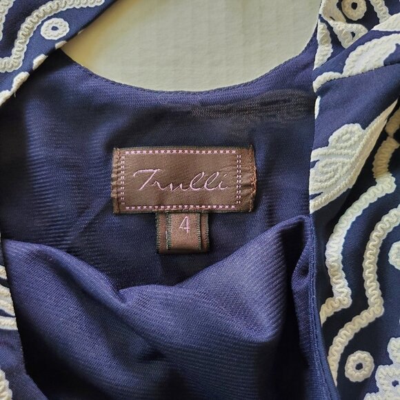 Trulli Large Back Keyhole Dress Navy and White - Picture 12 of 15